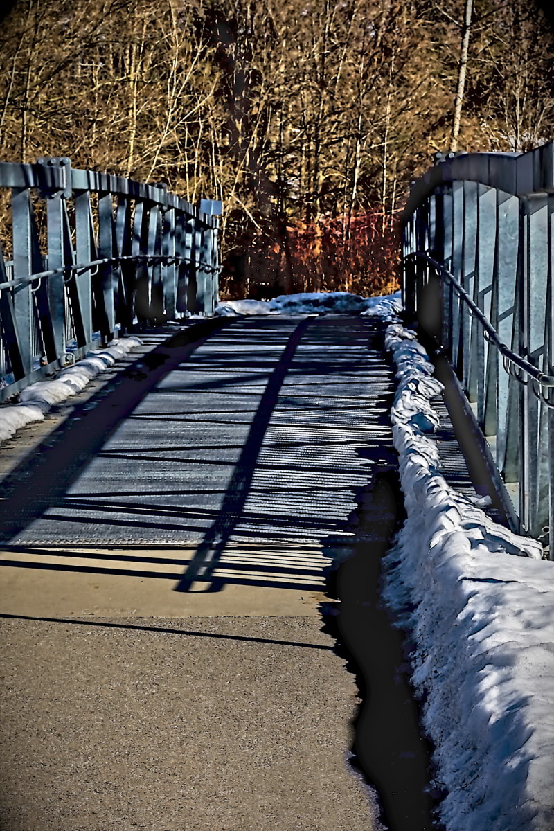 Bridge through a Camera- 00.jpg